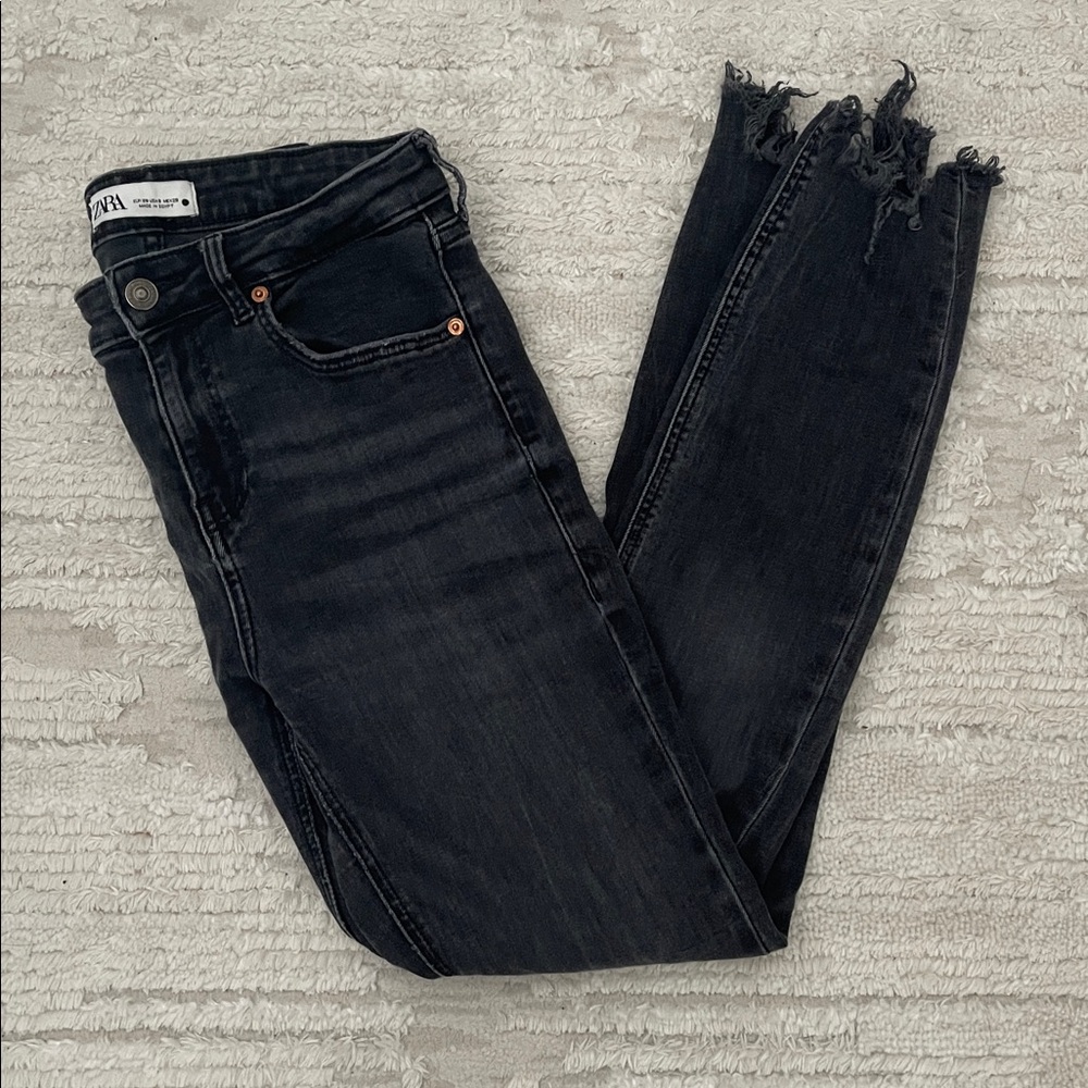 Women's Black Distressed skinny Jeans
